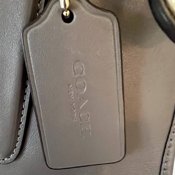 Authentic Coach purse USA pat. 5722126 - Picture 12 of 12